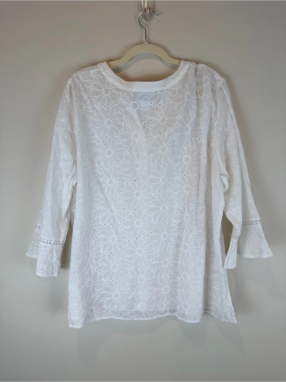 Alfred Dunner White Eyelet Floral Button-Front Blouse Size XL